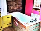 bathroom bathroom